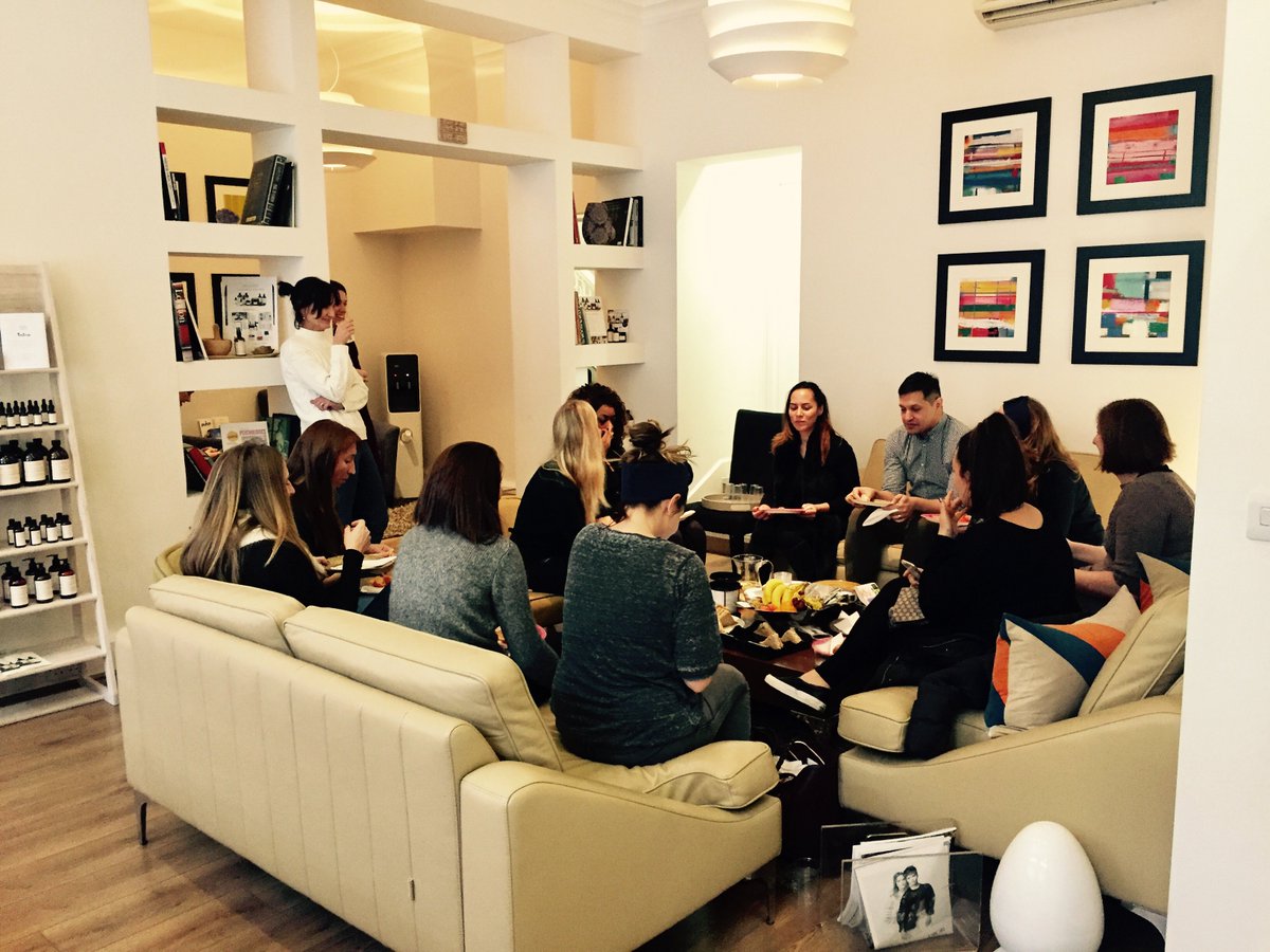 GlowTraining's tweet photo. Double Sunday training at Mayfair in #microneedling #chemicalpeel #handson #sharinglunch TY #GLOW delegates for such lovely evaluations https://t.co/ZxrGdrbkAs