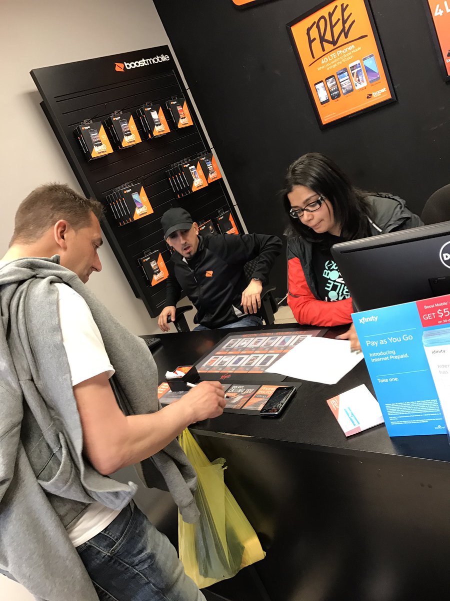 vtruongcao's tweet photo. Watch Out #Metro!! Incomingggg 📳💨 #BoostLife #ColorMeOrange #PortLife #Portadelphia #LifeIsGood #VIP @SPG_Simonson @SMcgowan763 @MikeWodzisz https://t.co/9iDWkCwDHv