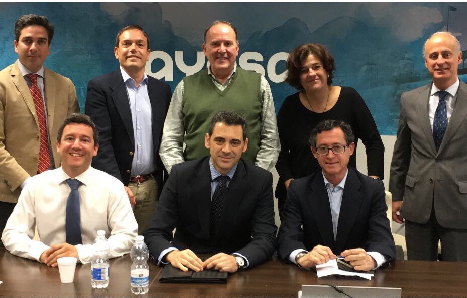 joseM_feria's tweet photo. Junta directiva #SCI hoy en @FundacionAyesa. Preparando asamblea gral. de socios el 20/04/17.
Construyendo juntos un ecosistema emprendedor! https://t.co/6YLt9xreVl