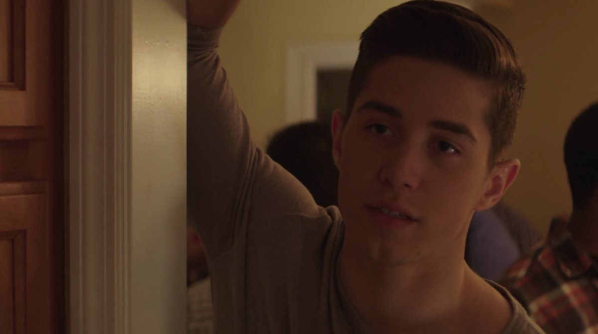 13RWarchive's tweet image. Jeff Atkins

RT if you like him
Fave if you don't