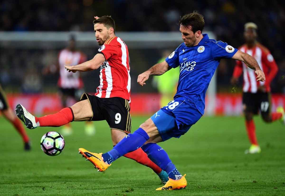 FuchsOfficial's tweet photo. 6 out of 6 👍🏻Very happy with another clean sheet!  #LCFC #PlayLoud https://t.co/9gzhABZaba