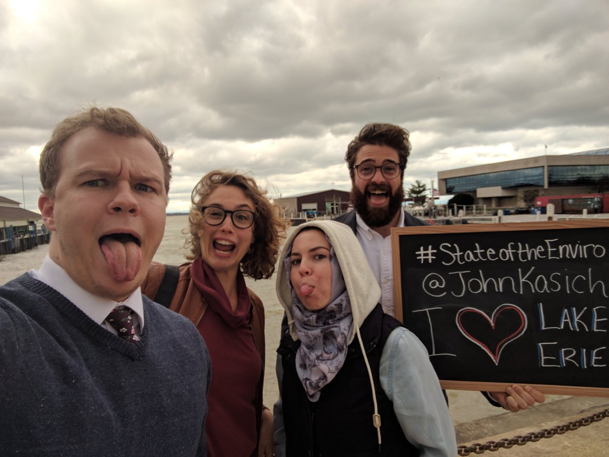 OECActionFund's tweet photo. We're up here in #SanduskyOH talking to Ohioans about a healthy #LakeErie! #OHSots #StateoftheEnviro https://t.co/F9SPRJ93LM