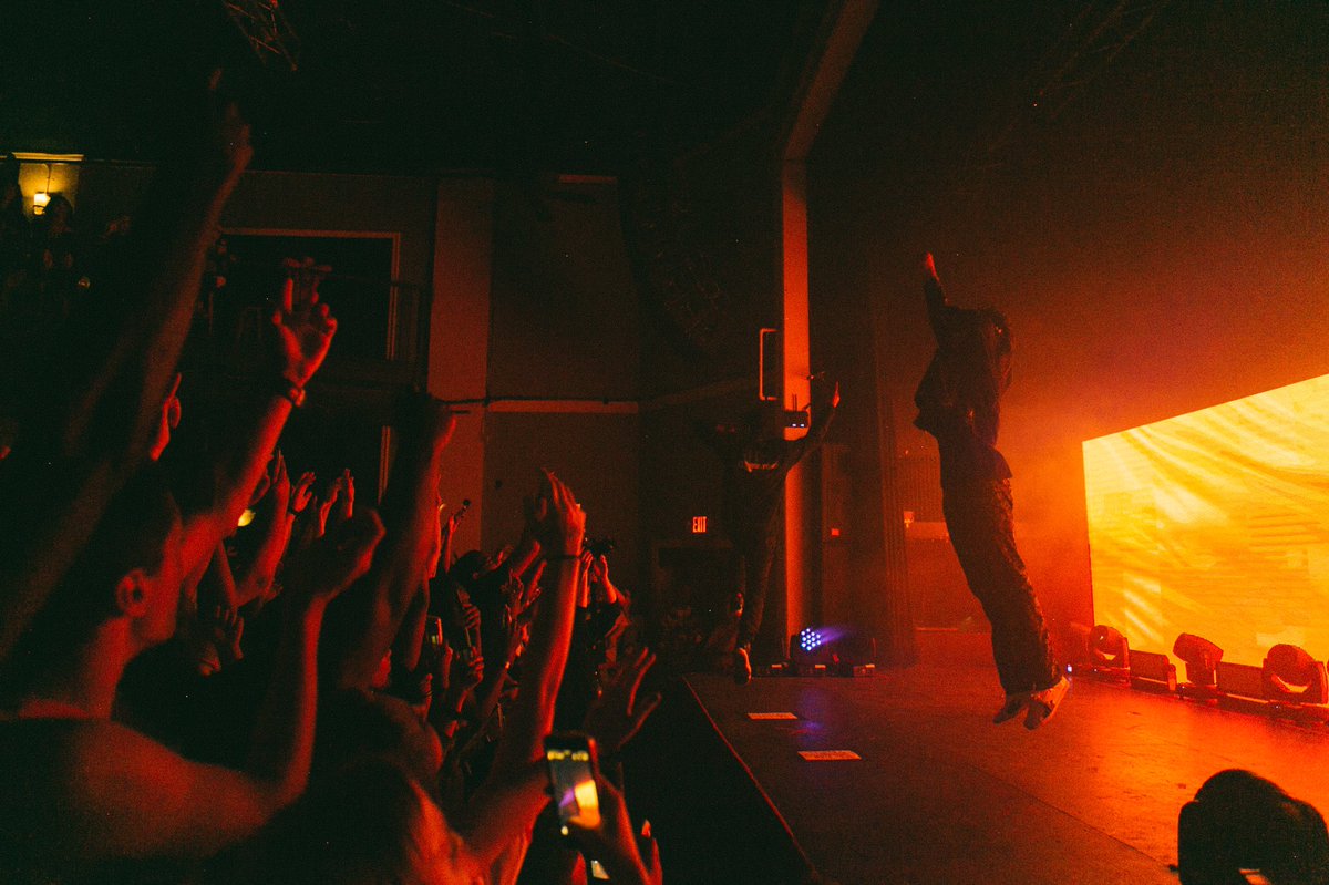 superdupercrew_'s tweet photo. Lincoln Theater
Raleigh, NC https://t.co/lf1fYJds2k
