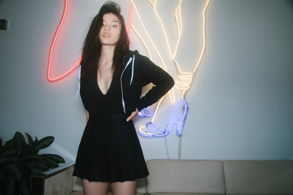 americanapparel's tweet photo. #AAbasics with @parkgirlm https://t.co/h0vQrQ3vGl