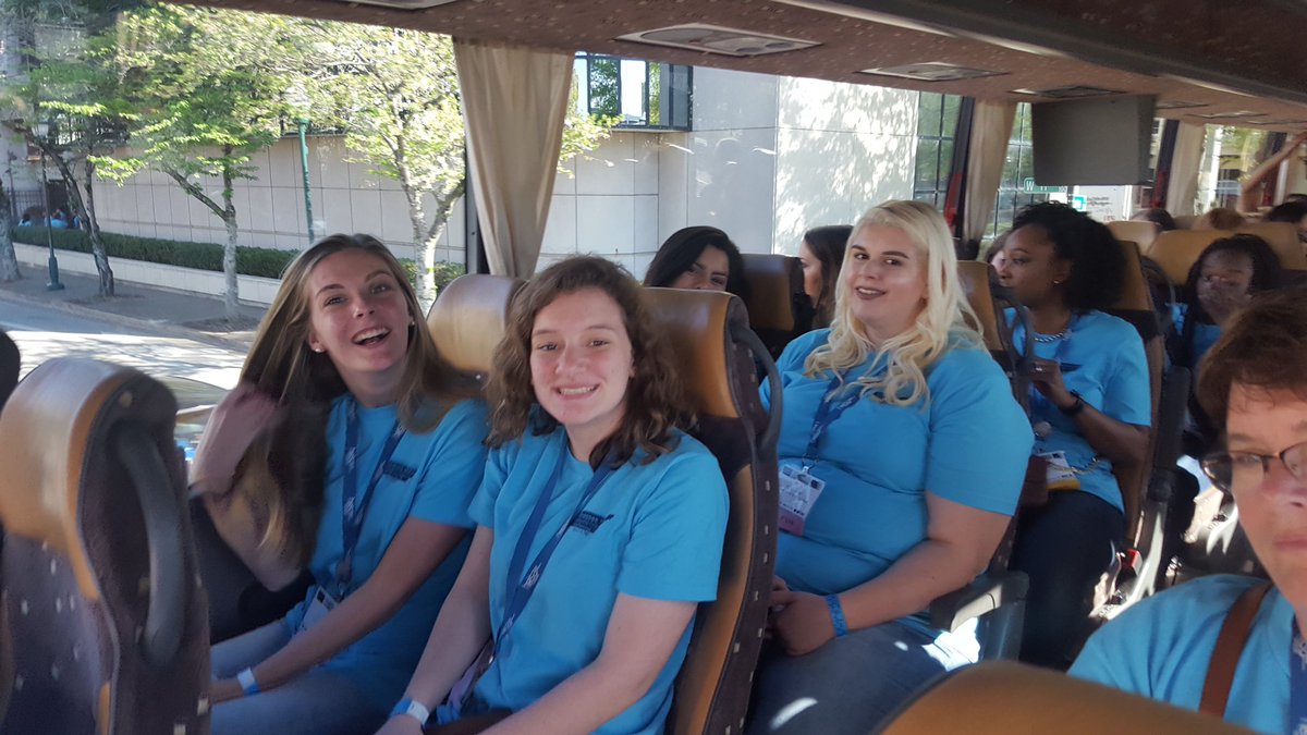 SHHS_HOSA_TN's tweet photo. Time for the aquarium! @tnhosa @CHSLionNation @SpringHillHS1 @MCPSCTE @MauryCoSchools https://t.co/QHndkhV9TQ