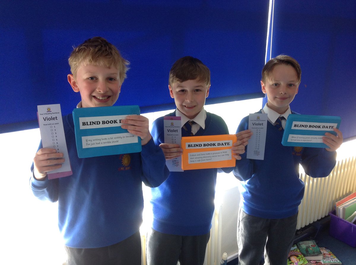 SomersPark5CM's tweet photo. Three happy boys with their book dates! #welovereading #readingrainbowchallenge https://t.co/yCAIoYJnOS