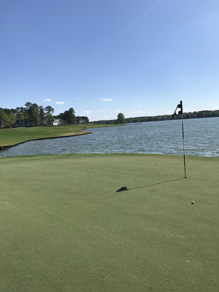 dangrieve's tweet photo. A great day @reynoldsgolf playing The Landing course #MastersTrip https://t.co/Ec1sZvkVff