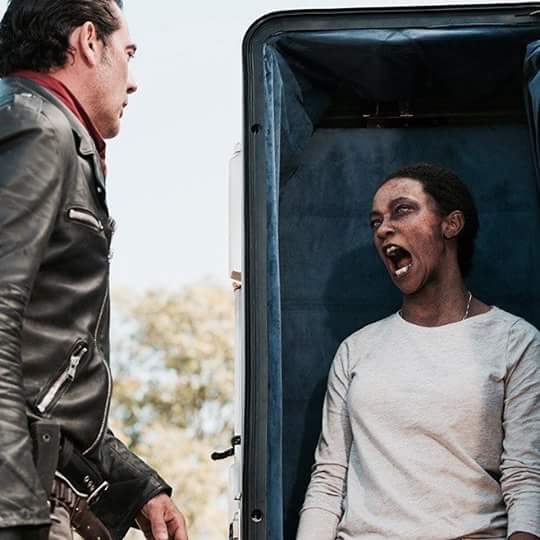 TwDfansTweet's tweet photo. #TWD7enFOX Que buen final de temporada! #RIPSasha Ahora a esperar hasta octubre #TWD8 https://t.co/7ANqsQapUO