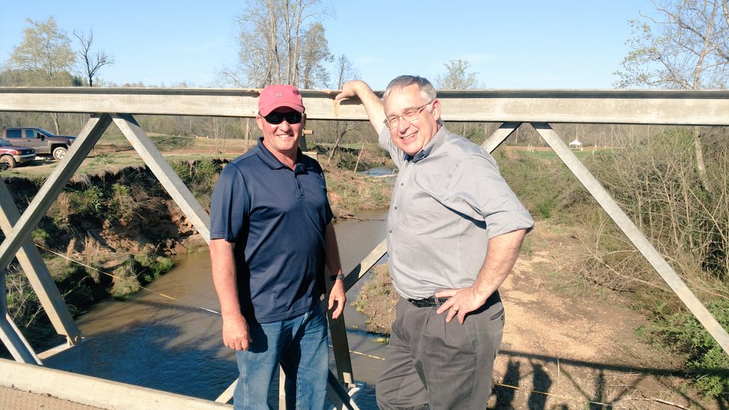 Danthefan22's tweet image. No bridge this morning.....
#buildingstuff @TryonResort