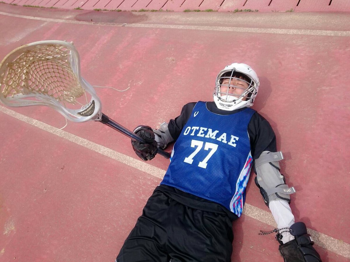 大手前大学男子ラクロス部 新勧用 در توییتر 部員紹介 No 8 名前 前田宗太郎 あだ名 ちゃんそー ポジション 背番号 At 77 出身校 大阪電通大高校 頼れる新歓リーダー 幅広いプレーで チームを引っ張り ストイックな性格で自分を追い込む ニヤケ