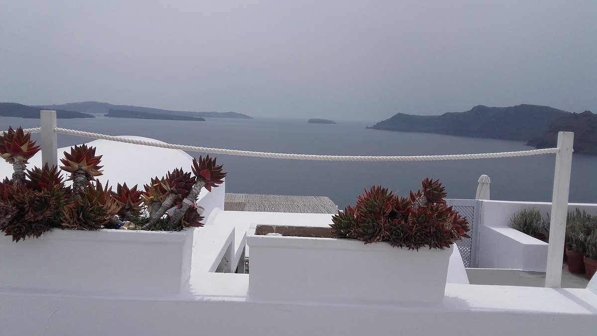 Yasminjade6's tweet photo. #santorini #love #at #first #sight 😍😍😍😍😍😍😍😍😍😍😍💋💋💋💋💋 https://t.co/gXnA6buzVG
