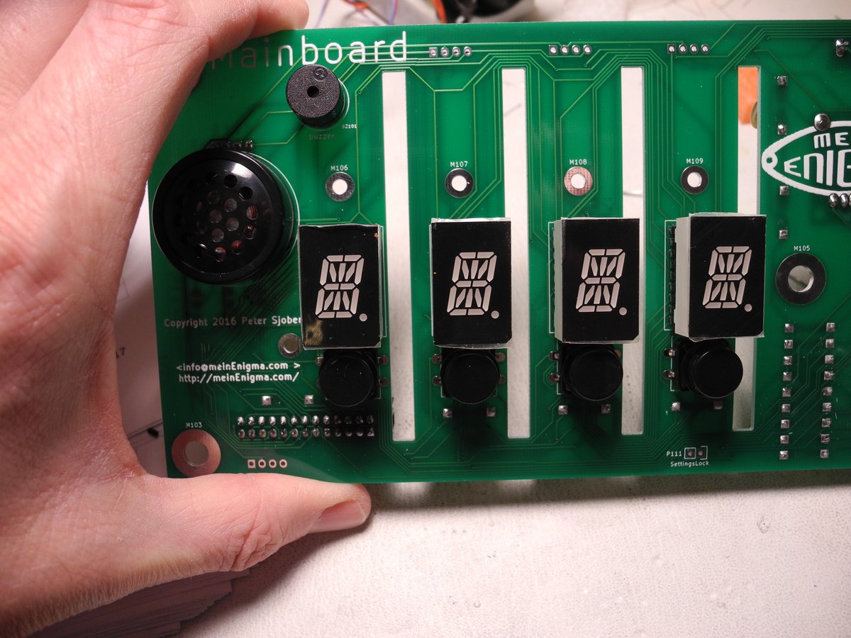 jefftranter's tweet image. Next blog instalment, assembling the @meinenigma kit
jefftranter.blogspot.ca/2017/04/the-me…