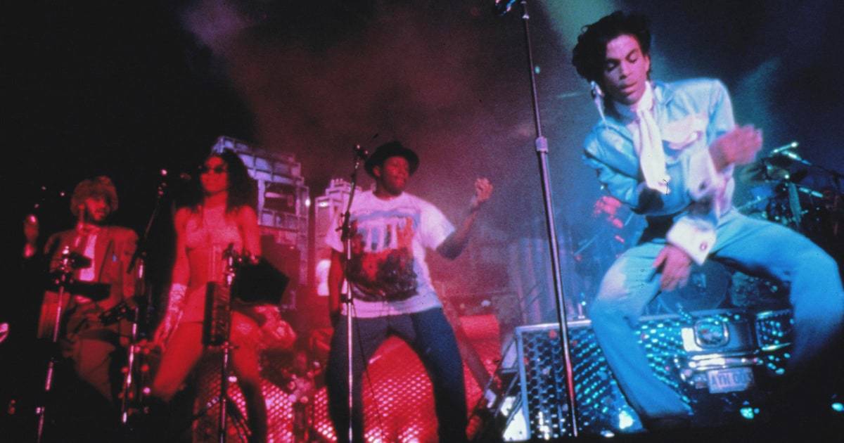 Prince's 'Sign 'O' the Times' at 30: Inside the Groundbreaking Double LP crwd.fr/2ouwzYw