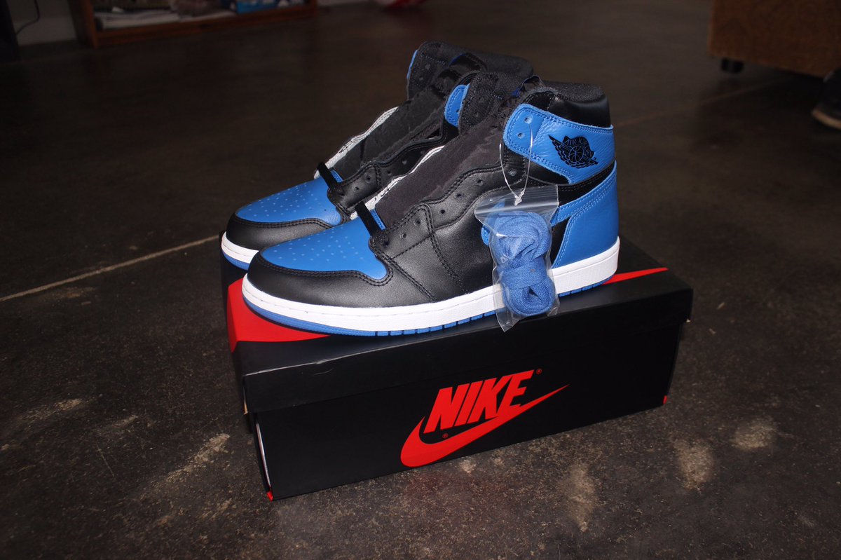 identityatlanta's tweet photo. SHOP ROYAL 1'S ON https://t.co/G1edc4zDQp
#IDENTITYATL https://t.co/CZ3Wrfk2XE