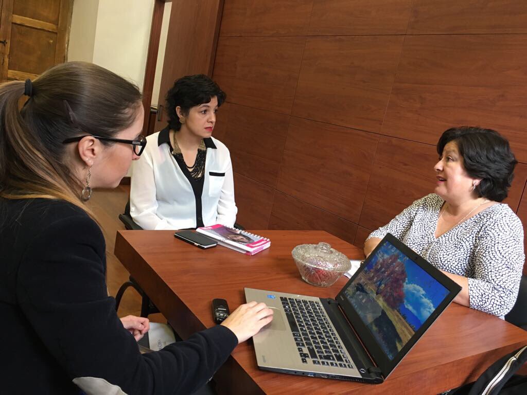 ChechiAlvarado's tweet photo. Dialogamos en la mañana con representantes del #ProyectoHumSex de la @udecuenca (convenio #ProyectoVlir) sobre sus alcances y contribución. https://t.co/d7VxUoA0Vs