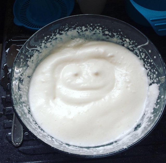 remxmusic's tweet photo. Ma mousse est prête #egg #eggtime #amazingface #face #facetime #psycho #psychopass #psychoface https://t.co/4AhGN2hcgB