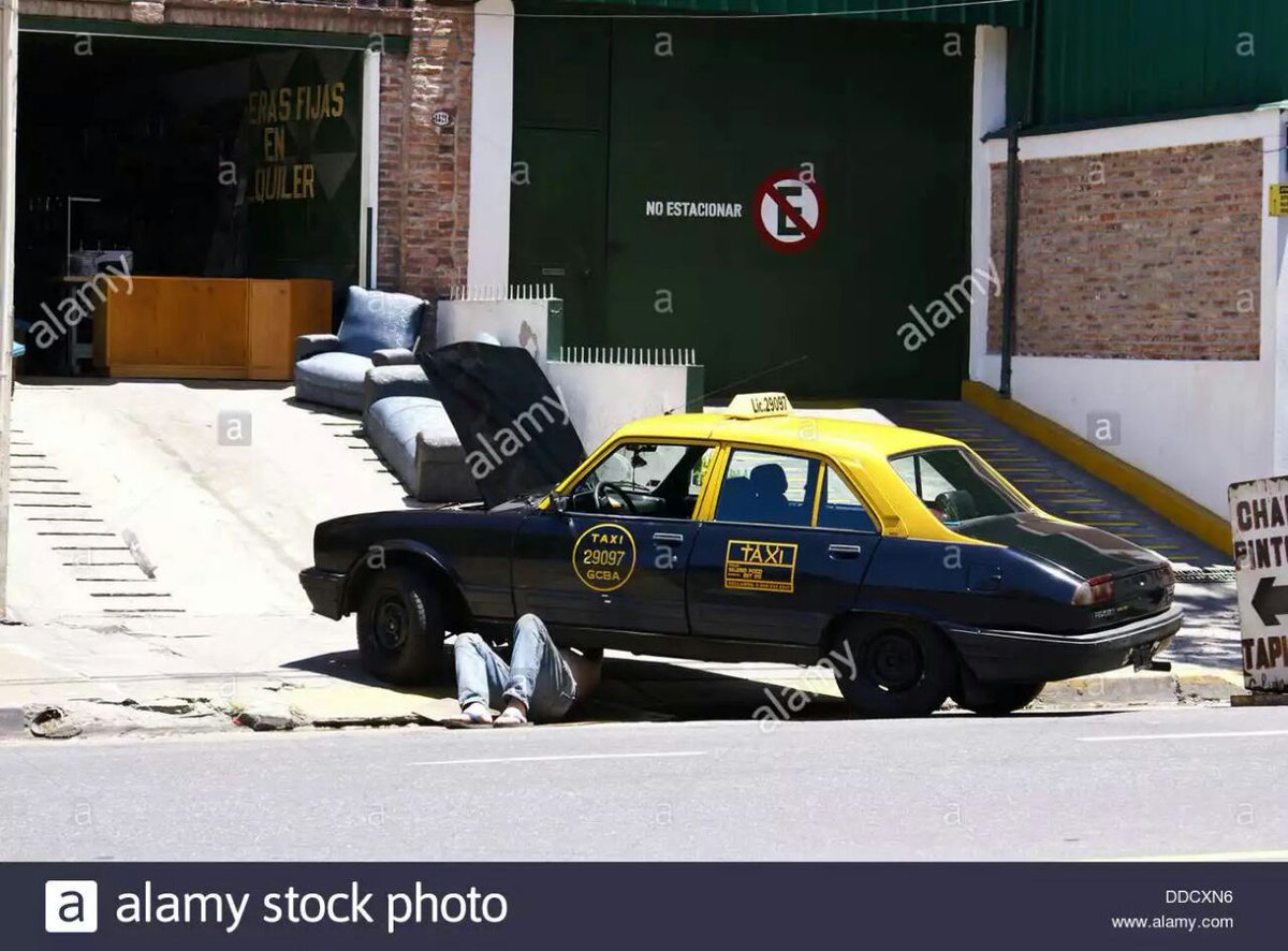 gastonsalgado1's tweet photo. @FerIglesias Tienen autos como en la india, te atienden como en Siria, conducen como en Indianápolis y te cobran como si estuvieses en Londres. #UberYa https://t.co/lx4Y2QLDKs