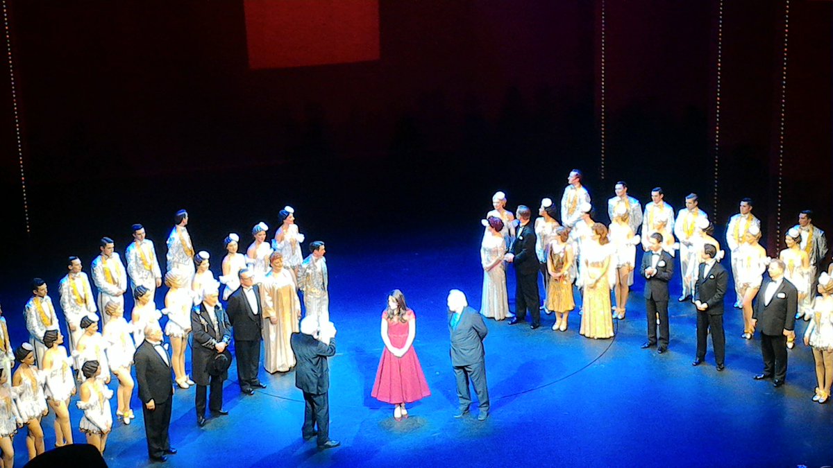 HelenRynne's tweet photo. .@42ndStreetLDN press night blew my socks off. Tapping all the way home,grin on face; what a spectacle! Duchess of Cambridge enjoyed it too! https://t.co/BmfQEgIwp8