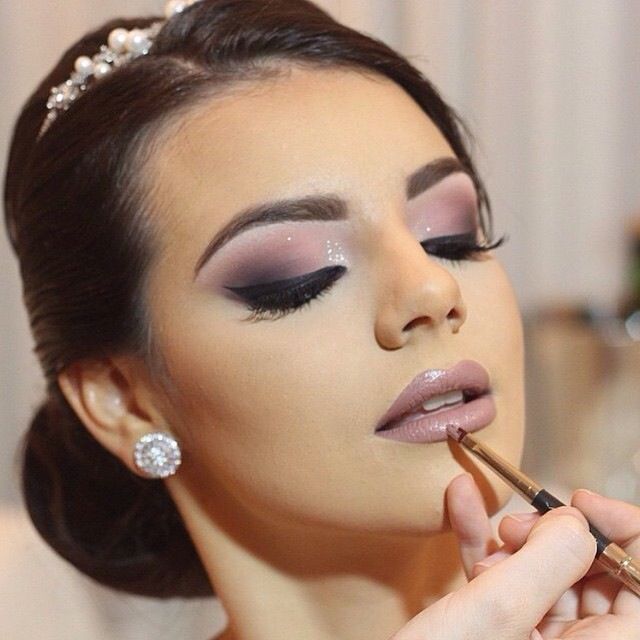 julyprie's tweet photo. Hermoso, sutil y suave Maquillaje de Novia #makeup #makeupartist #maquillajeprofesional https://t.co/5xEhsgp7uy