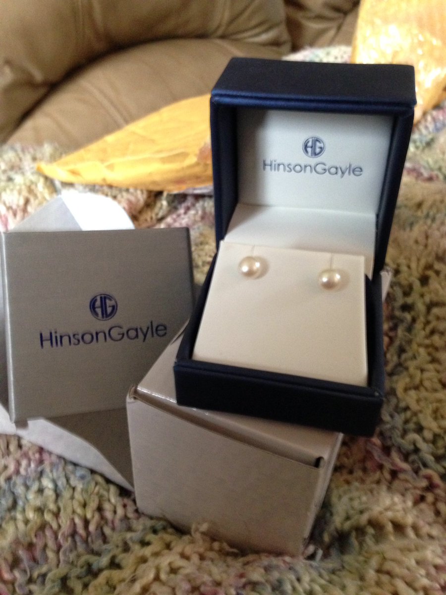 LindaLeeKing's tweet photo. Just look what was in the mailπ@EmiForLove πWow the packaging is even impressiveπππππππ#GlobalGoodEmiLIFE ππππππππππππππππβοΈπ https://t.co/QIKVPzZk7B