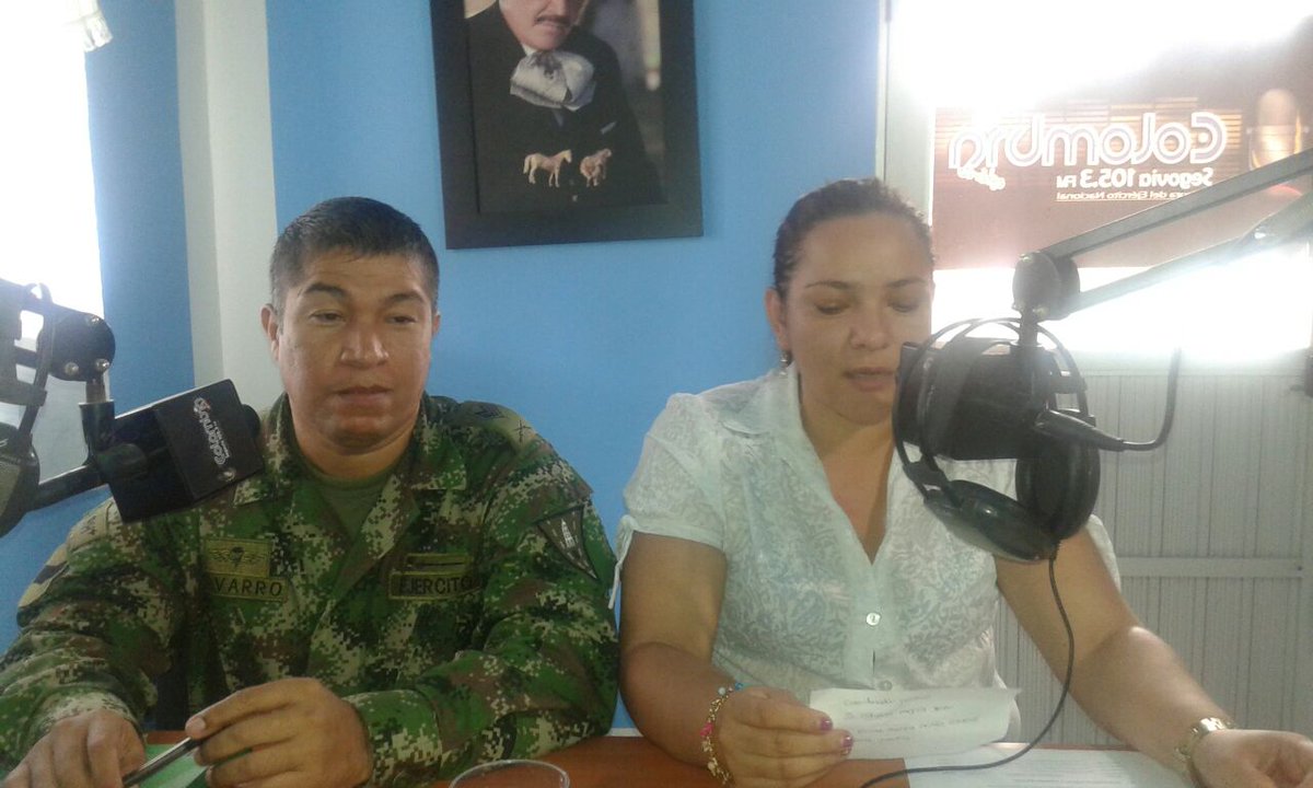 Ejercito_Div7's tweet photo. #Baeev8 #Brigada14 emisora #ColombiaStereo en #Segovia Antioquia, anunciando proceso quejas y reclamos, siendo garantes de los DDHH https://t.co/4NBVq1y6qF