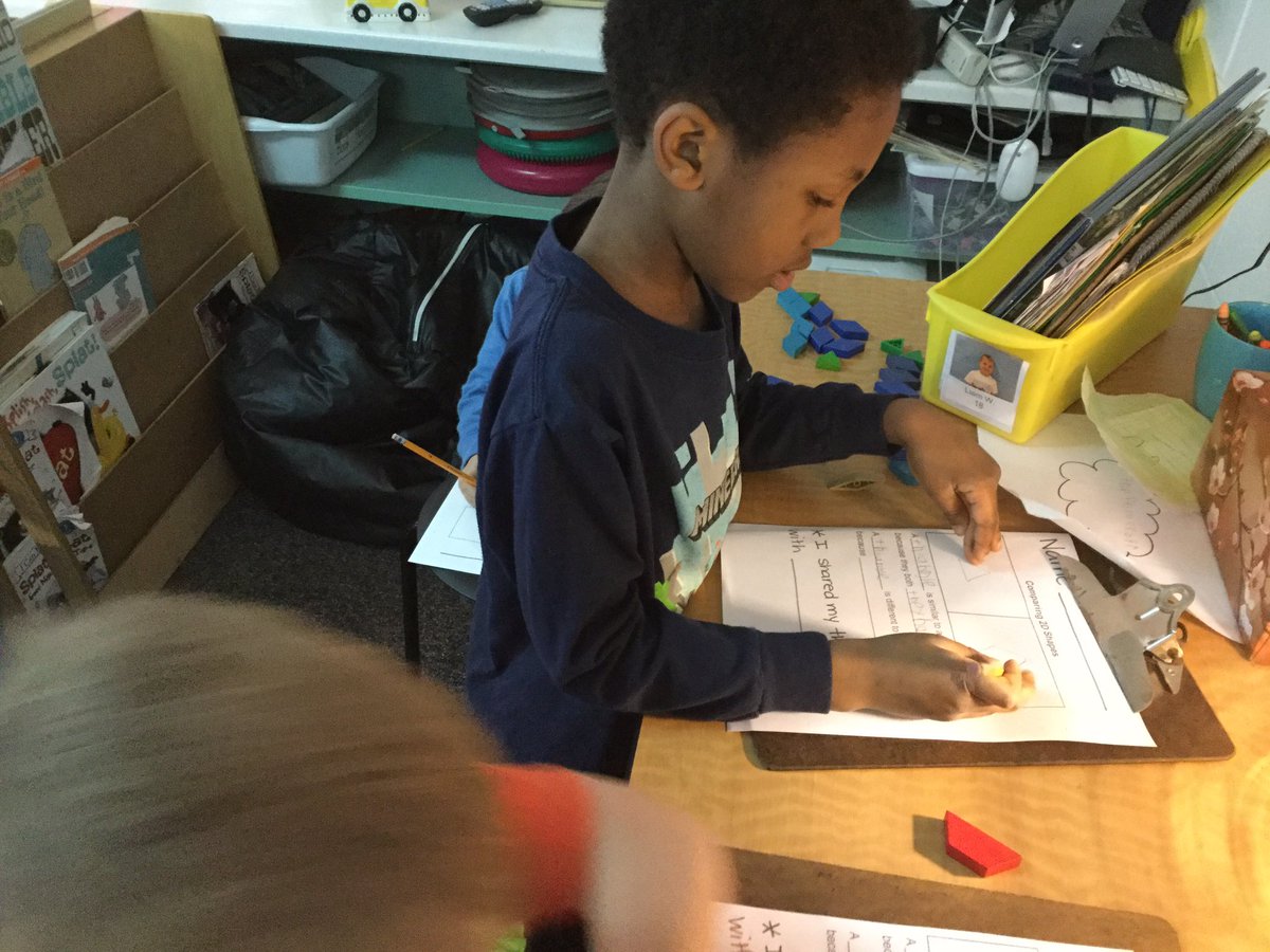 hutchins_2nd's tweet photo. Comparing shapes attributes. Similar (pretty easy) vs. different (trickier than we expected). #explainingourthinking @AltonDarby https://t.co/YhaWjJMcc4