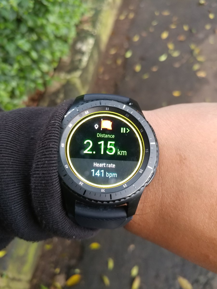 Min Gear 3 bisa connect to IOS ?? RT <a href="/SobatHAPE/">SobatHAPE</a>: Jalan pagi dulu ah... Biar gesit