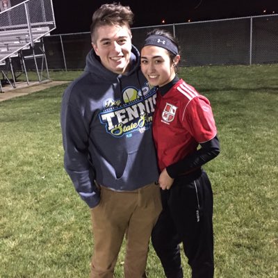 BrendanAxelson's tweet photo. #NewProfilePic (ft. my 🔥 gfrend) https://t.co/dLZ4Mcu6Bv