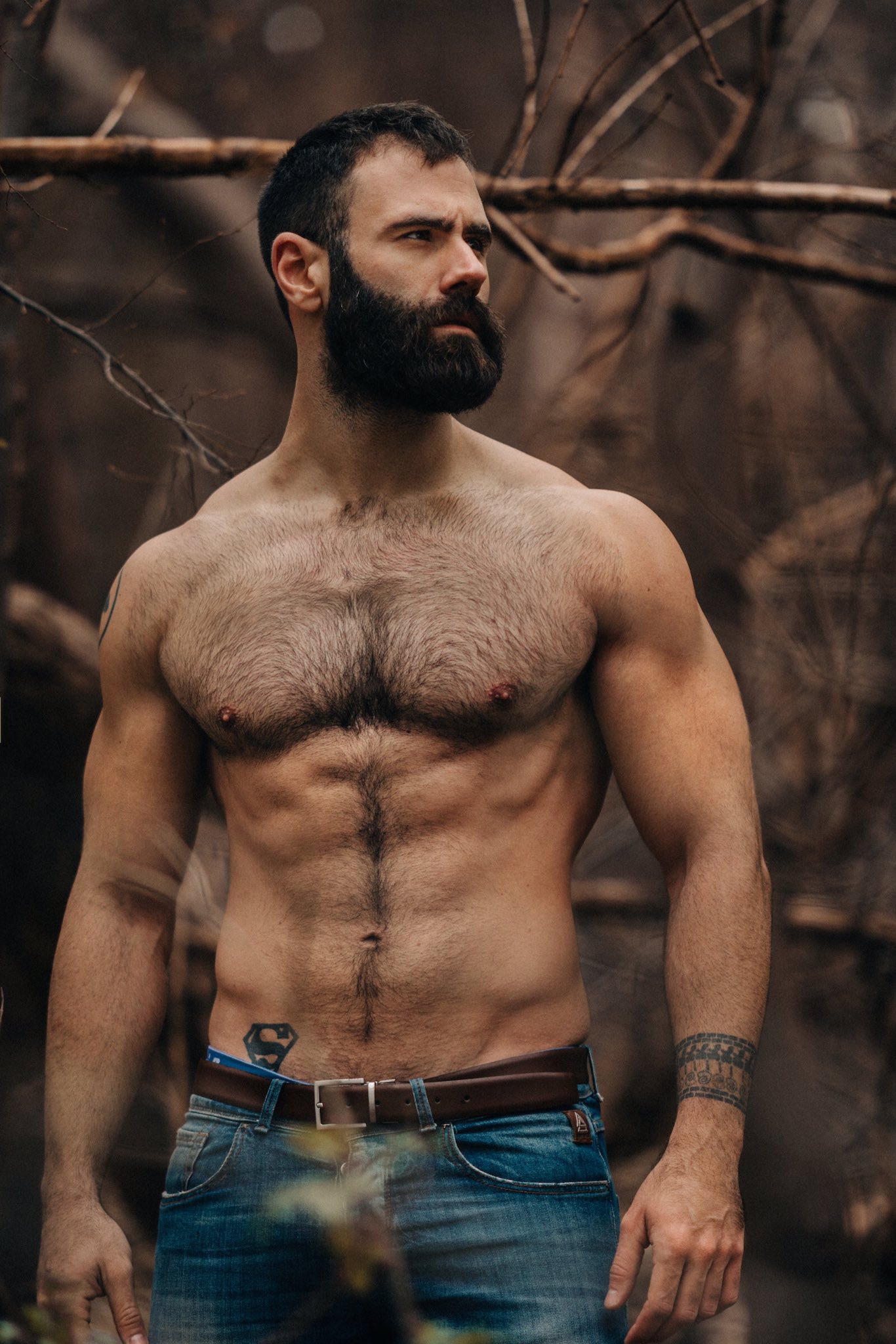 C8mtPSUXYAEZE0o.jpg:large