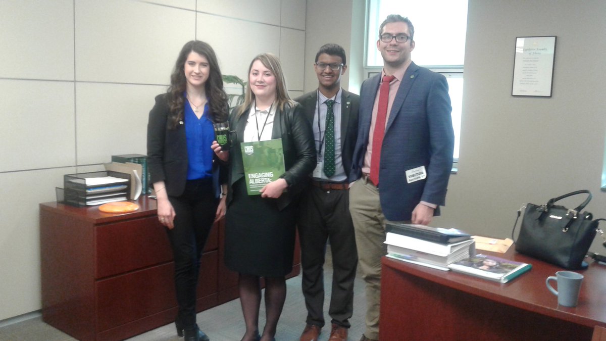 uasupresident's tweet photo. Great meeting with @yycbow about issues university students face. Thank you for being an advocate for #abpse! #ableg #advoweek https://t.co/BDbSk8OMlv