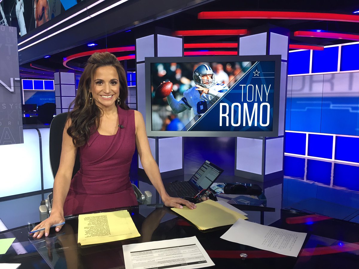 A Look at Gorgegous ESPN Reporter/Anchor Dianna Russini ...