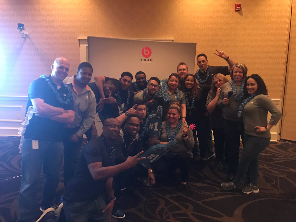 TheJamesTMcGhee's tweet photo. Great energy today from the entire South-East region at the Accessory Accelerator but especially #TeamHackman !! @chackm0n @404girl @jd4180 https://t.co/i8gd1Up7nl