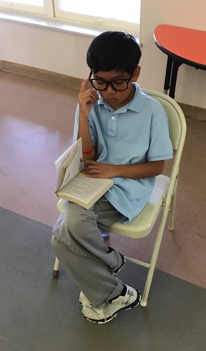Ms_Zook's tweet photo. Great job at our Wax Museum today 5th graders!! @Turnerdolphins https://t.co/F9LUMvS6gI