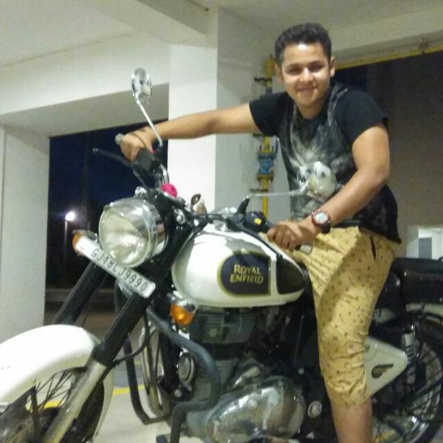 Princejoshi28's tweet photo. Happy Ram Navami  @devjoshi10 and @devangana_joshi Aunty Ji. .. https://t.co/YVk1BUxNFD