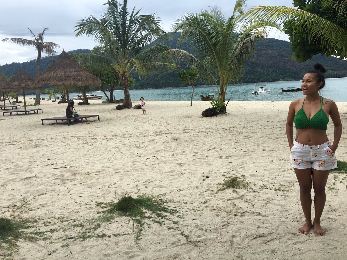 My T h a i l a n d tweet media