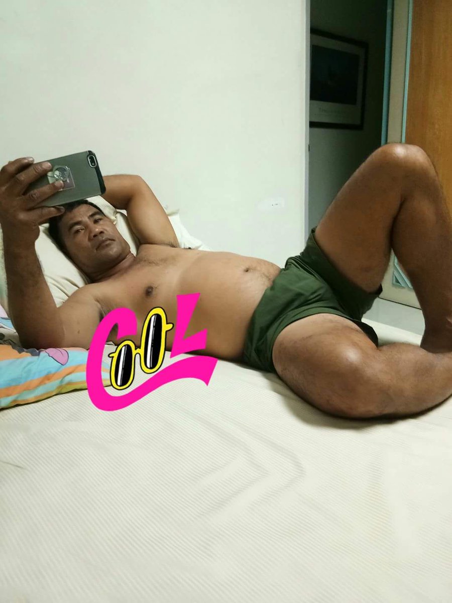 leebogako069's tweet photo. ang sarap ni daddy! army xa. tatay na tatay. sarap dilaan katawan nia #yummydaddy #sarapngpinoy #hotarmy #hotdaddy #armpit https://t.co/YGNFJyfIr2