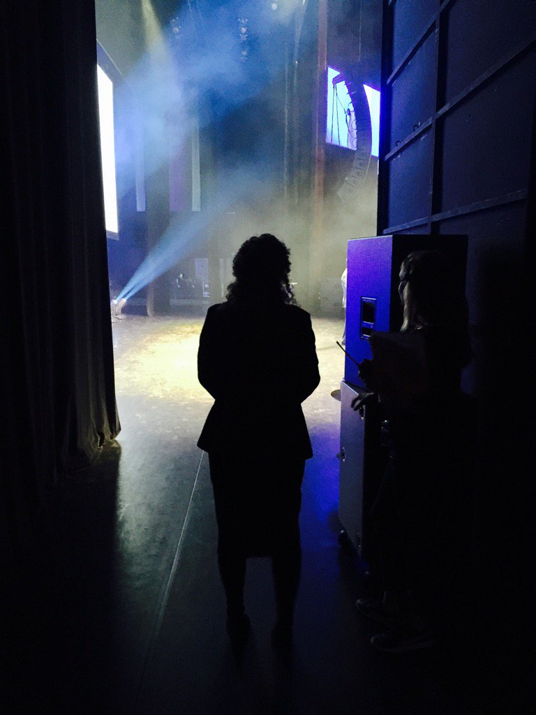 annetriada's tweet photo. Her beautiful energy #radiates #inspires @AllisonMassari @HMHNewJersey #HMHisONE https://t.co/oDQ86bD2ji