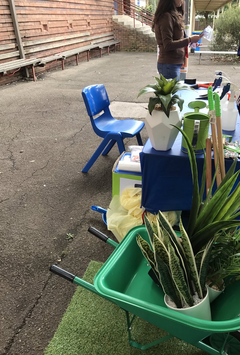 hca_91's tweet photo. Thank you Seek a Skill ! Helping kids develop skills for the future at CPS! https://t.co/AwM3NurpwF