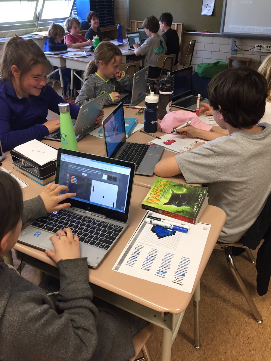 MrsLisaSchultz's tweet photo. 5th graders learning how to code and having fun! #pixelhack #coding #rfes @jenpiet23 @missyfanshaw https://t.co/sJmLfxO4Gw