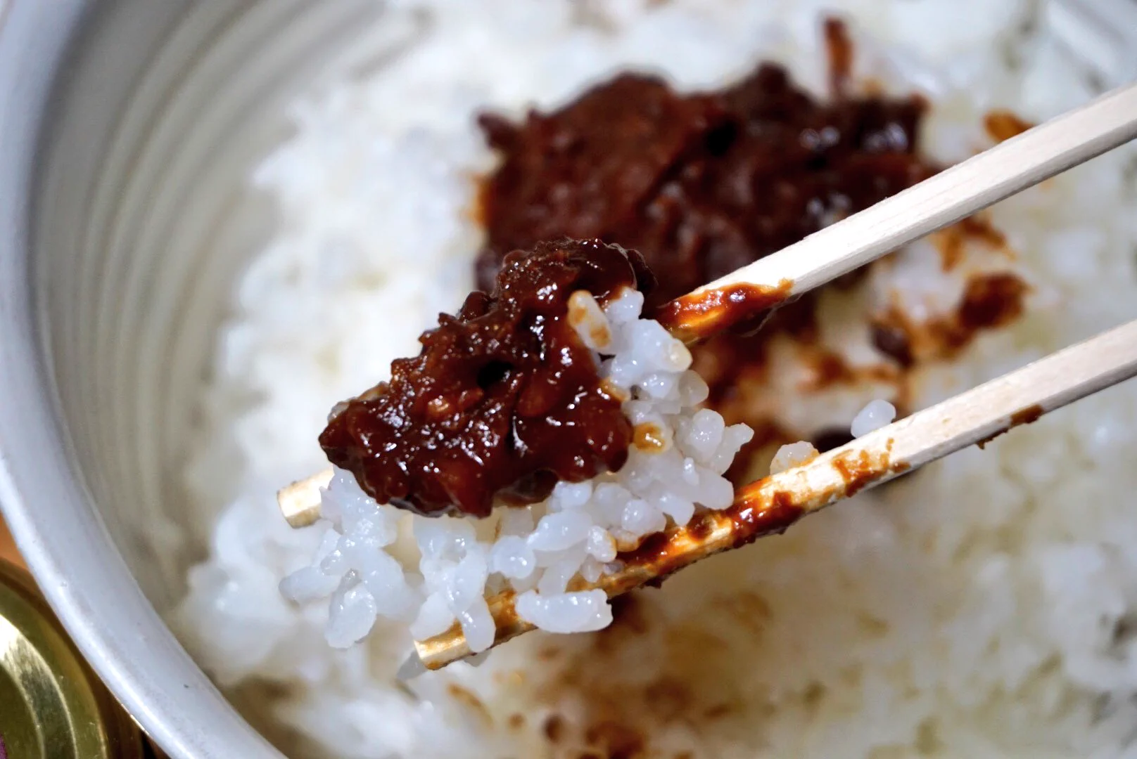 お口の中が大乱闘！？ご飯にかけるチョコレートが人類には早すぎる味だったwww