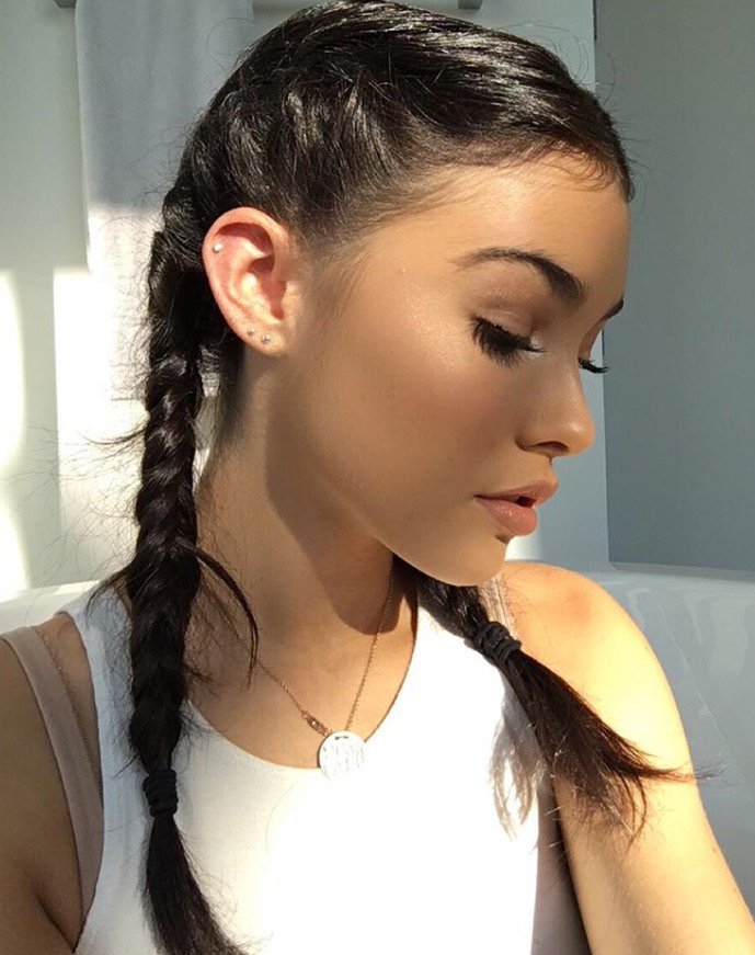 JffCarson's tweet photo. Your beer 🍺     My Beer😍💍

@madisonbeer https://t.co/Xlu1lh9V93