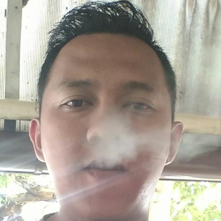 Come hangout with me on #BIGOLIVE web.live.bigo.sg/2196738114_149…