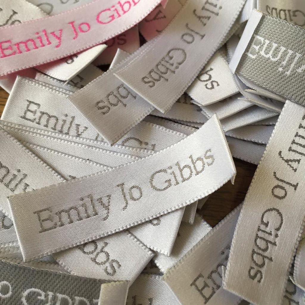 EmilyJoGibbs's tweet photo. Today's job, #linings and #labels #makingpurses https://t.co/MkH2t1b0Nc