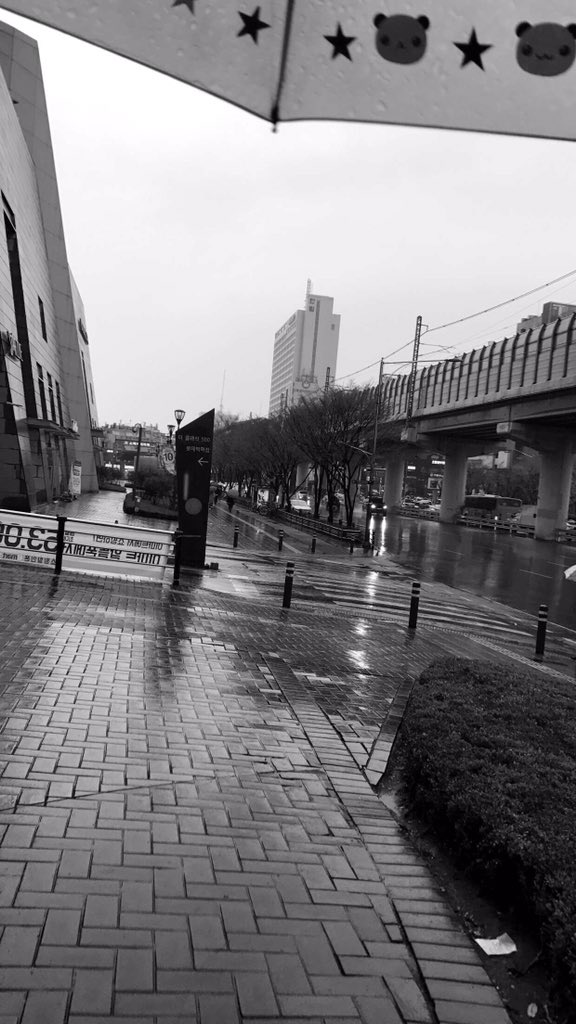 Rainy day in #Seoul #Korea ...
