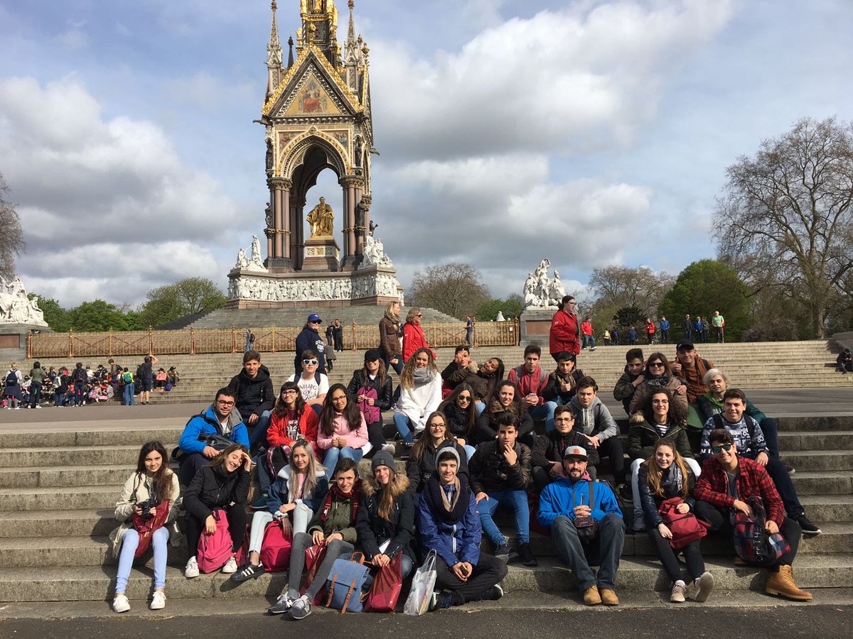 EduMDCPrat's tweet photo. #royalalberthall #harrypotter #albertmemorial #kingscross @escolamdcprat https://t.co/rpwLZT4UAo