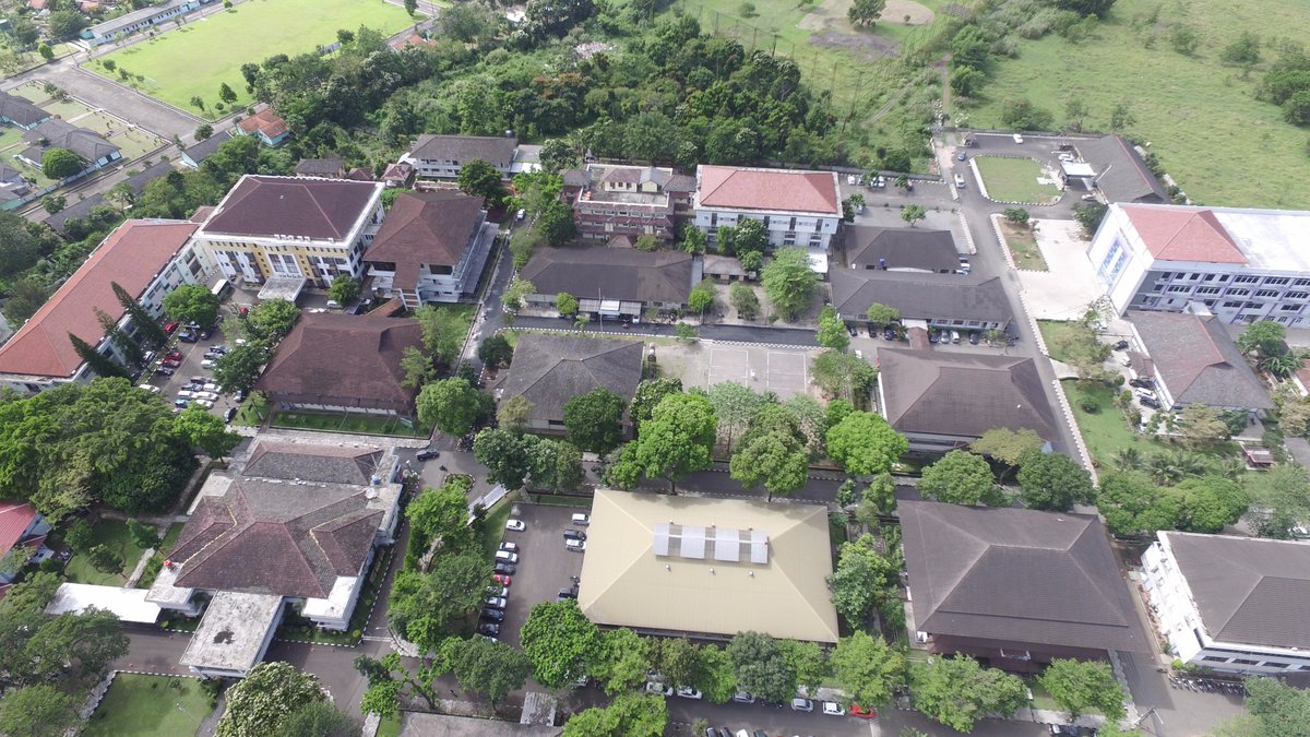 OfficialUnjani's tweet photo. Adakah gedung kuliahmu disini? https://t.co/83vef3hFKm