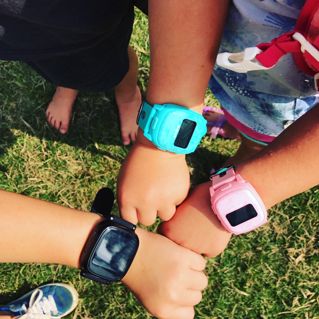 JaneLinleyT's tweet image. School holidays never been easier with @TinyTrackSA I can locate kids location on my phone and call them direct!