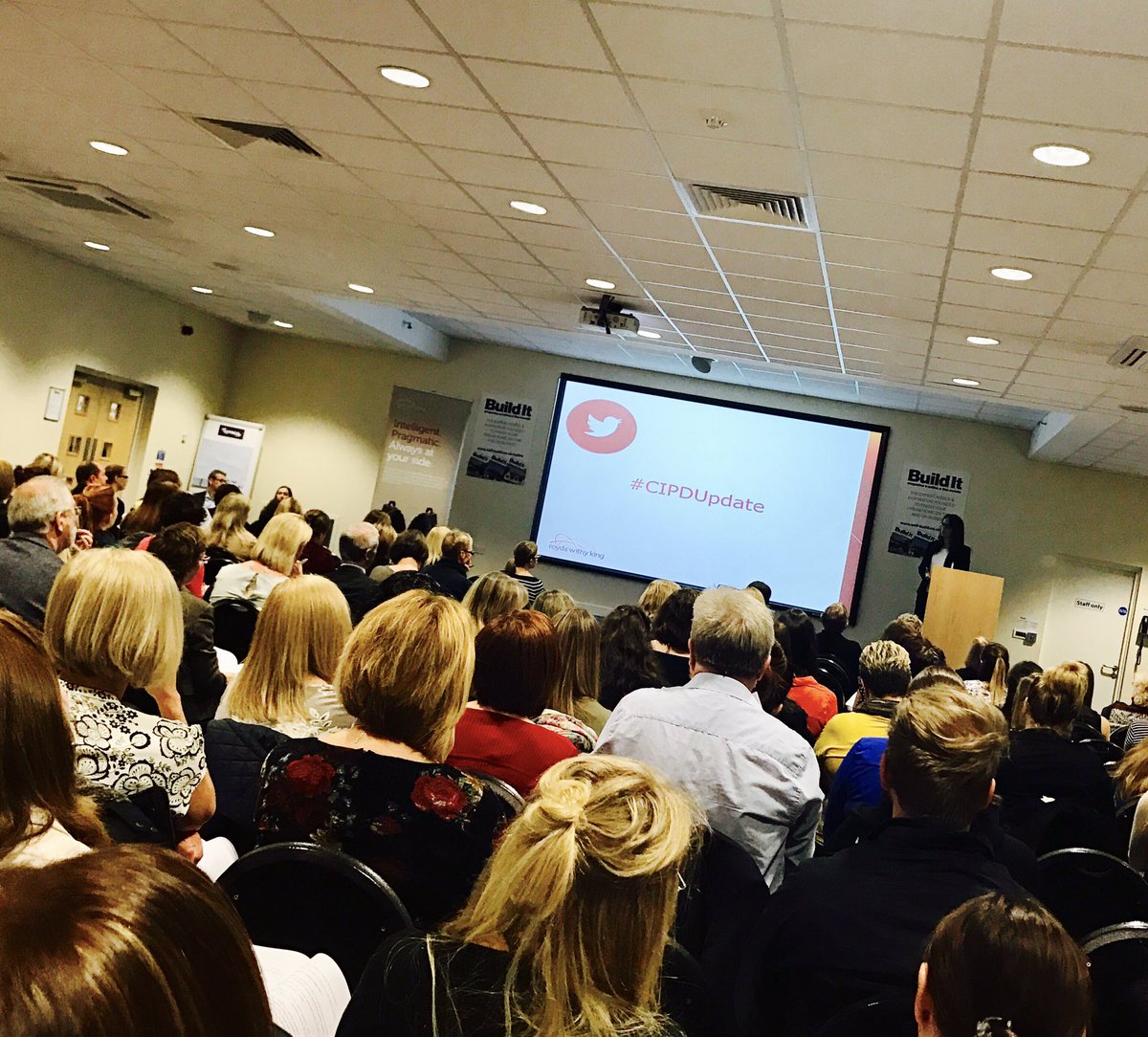 RWKG_Employment's tweet photo. Our #ImmigrationLaw expert @BeneferKate providing an important update on #Immigration #CIPDUpdate #SkilledWorkers #ResidentLabourMarketTest https://t.co/yRbgC3kQaY