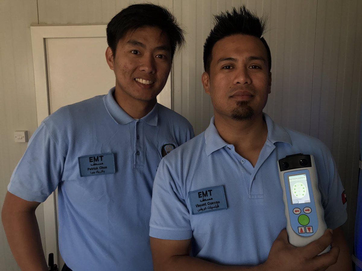 Skillshop's tweet photo. Demonstration and training on the #Infrascanner for Vincent and Patrick two excellent local EMTs here. Saw it used in heli yesterday. https://t.co/lgGnYXM2no