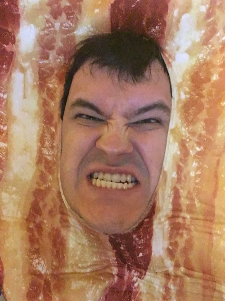 WilliamFonda's tweet photo. Tonight's agenda:
-Watch Sharks win
-Take out garbage
-put #BaconMan suit on
-Take selfies for #BaconChallenge
-Watch #GeeksCorner
!!!!!!!!! https://t.co/g5OeSdxPW7